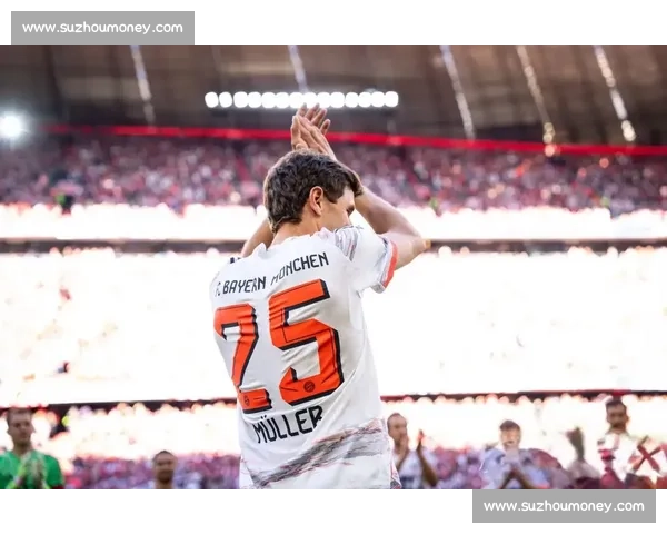 叉车工门将丢 10 球仍获拜仁点赞：业余门将的世俱杯坚守