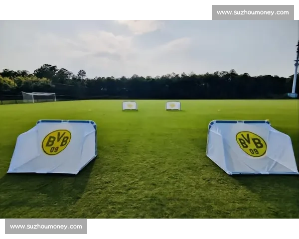 多特蒙德东亚主管携吉祥物艾玛助力常州队，青训合作再谱新篇