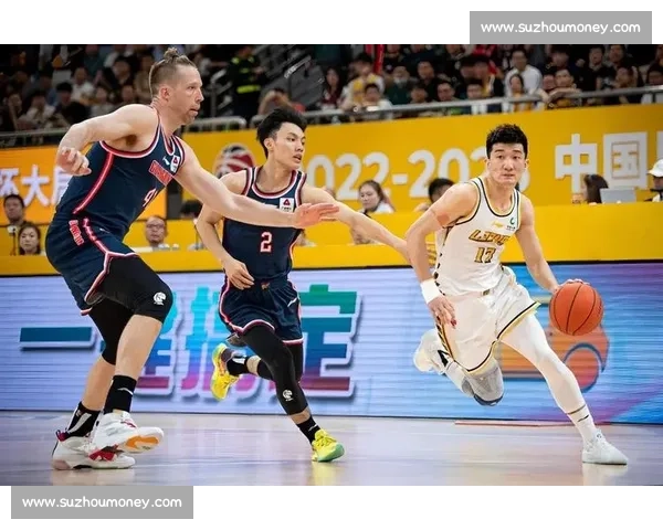 CBA联赛五佳球：国内赛场的巅峰对决瞬间